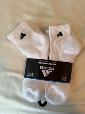 adidas White Low-Cut Athletic Socks with Black Logo - 6 Pack